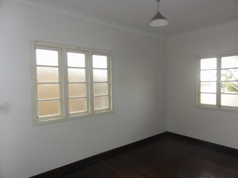16 Miller Street, Chermside QLD 4032