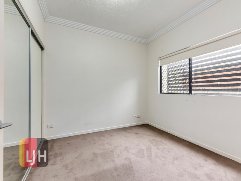 1/76 Gillies Street, Zillmere QLD 4034