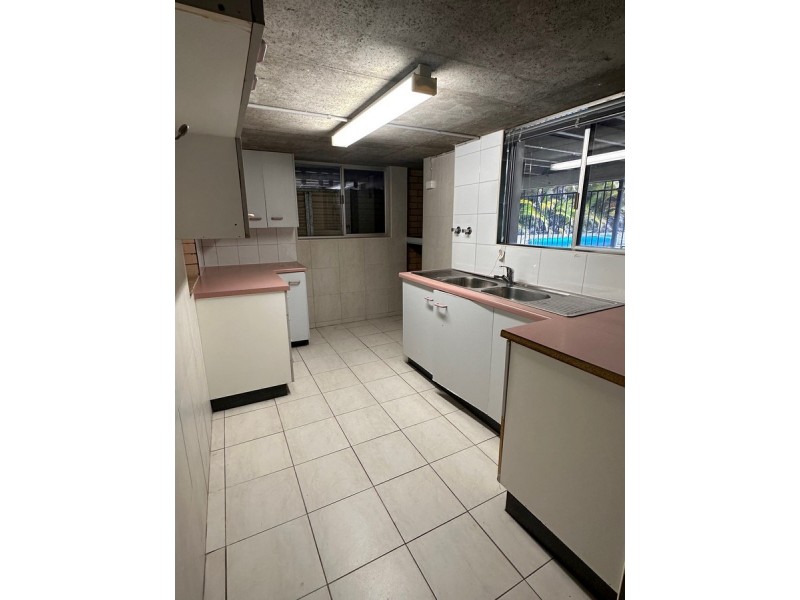 42 Grantson Street, Windsor QLD 4030