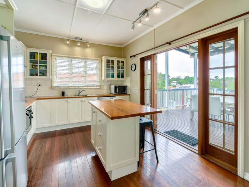 57 Twelfth Avenue, Kedron QLD 4031