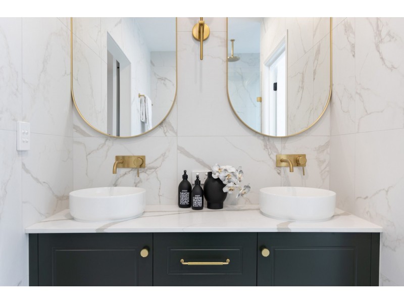 31 Olive Street, Hendra QLD 4011