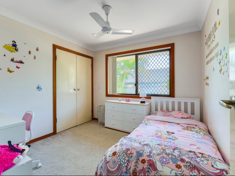 32 Karloff Drive, Stafford Heights QLD 4053