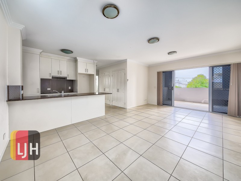 3/2 Rowell Street, Zillmere QLD 4034