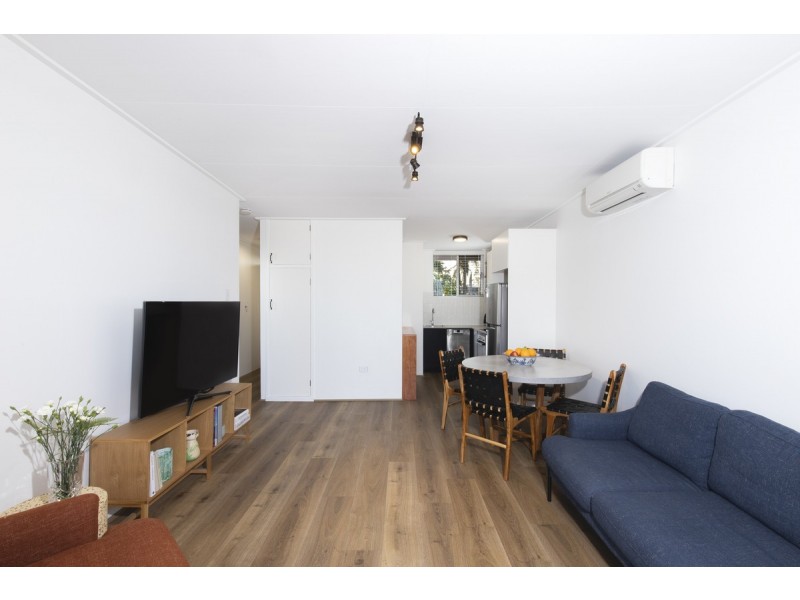 8/15 Castle Street, Kedron QLD 4031