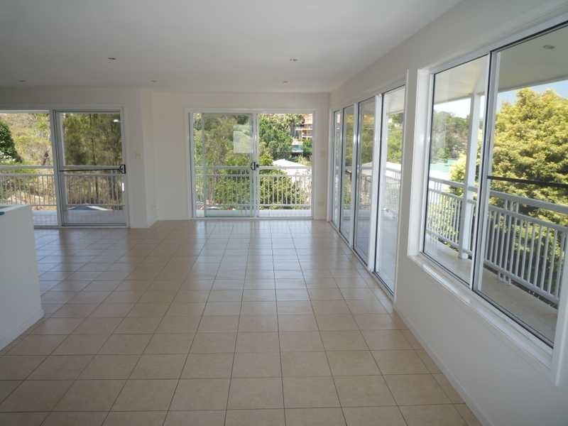 16 Campbell Street, Albion QLD 4010