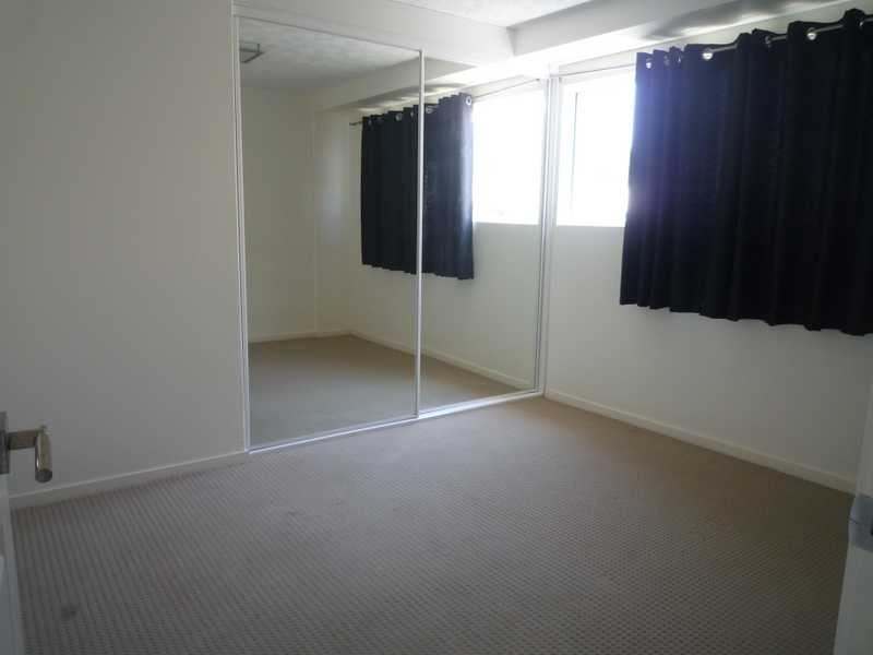 16 Campbell Street, Albion QLD 4010