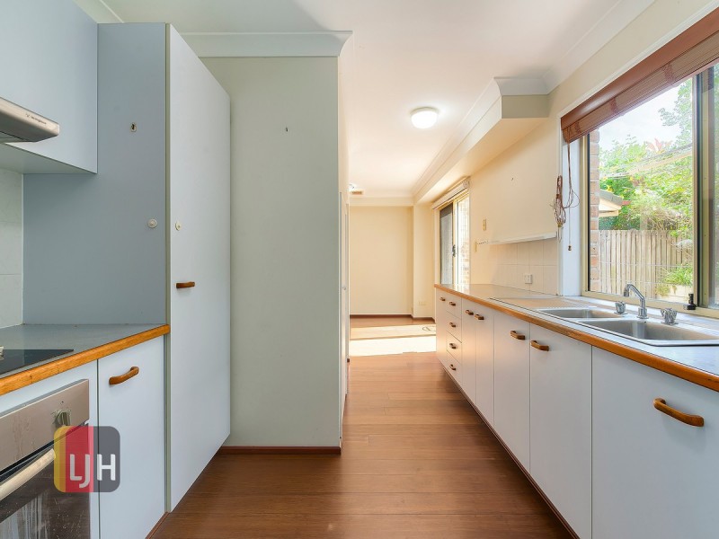 2/96 Broughton Road, Kedron QLD 4031