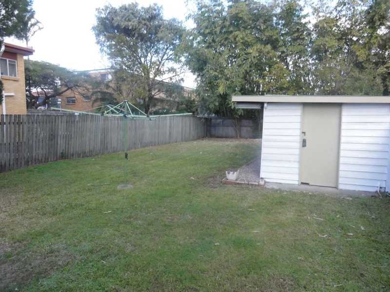 24 Broughton Road, Kedron QLD 4031