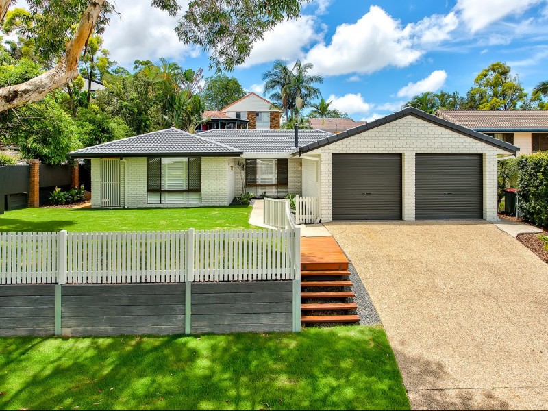 32 Holloway Drive, Everton Park QLD 4053