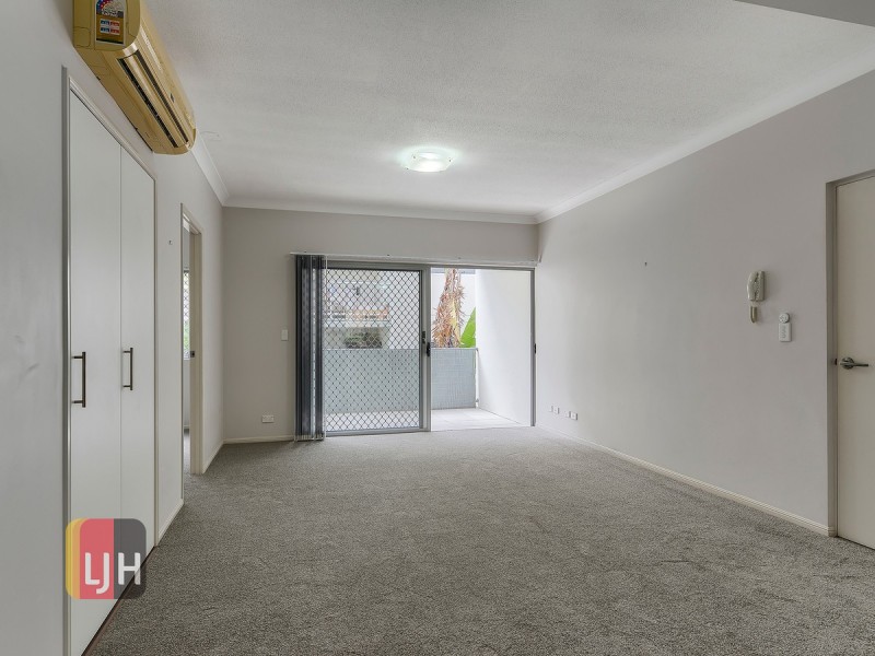 2/17 Gordon Parade, Everton Park QLD 4053