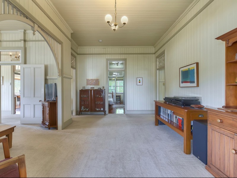 11 Palm Avenue, Sandgate QLD 4017