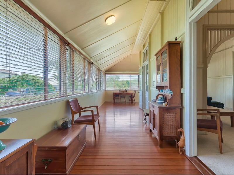 11 Palm Avenue, Sandgate QLD 4017