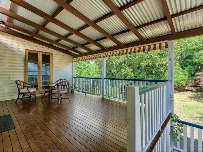 11 Palm Avenue, Sandgate QLD 4017