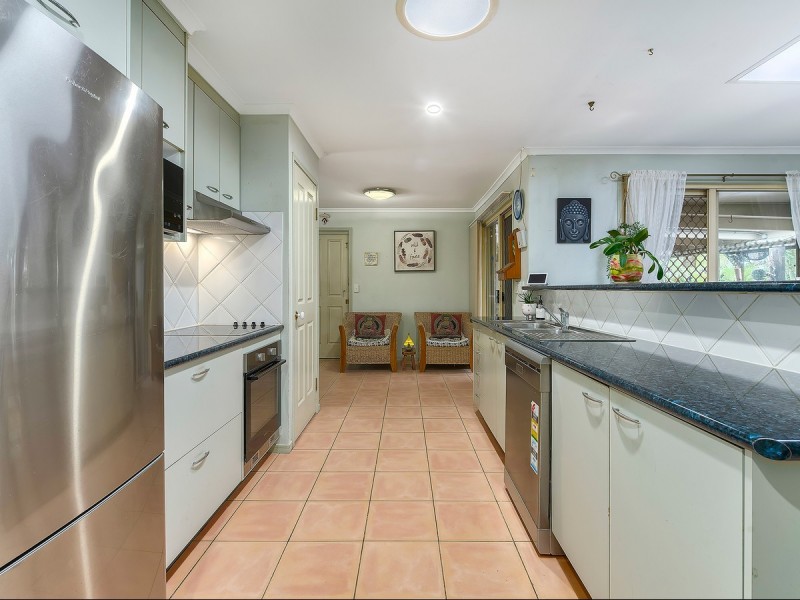 19 Jenelle Street, Kallangur QLD 4503