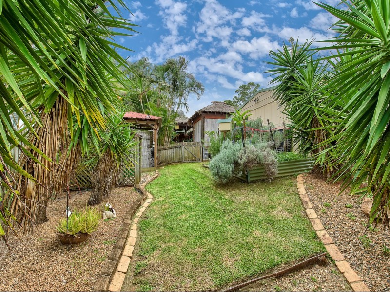 19 Jenelle Street, Kallangur QLD 4503