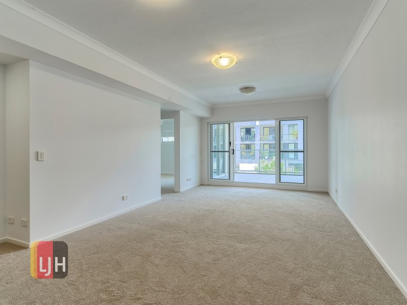 28/51 Playfield Street, Chermside QLD 4032