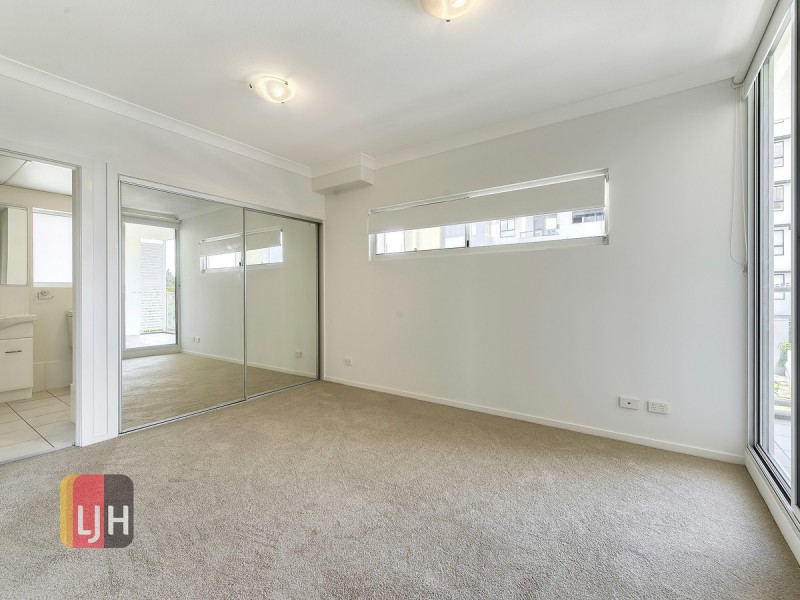 28/51 Playfield Street, Chermside QLD 4032
