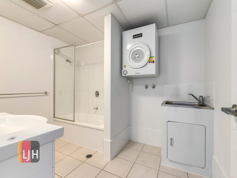 28/51 Playfield Street, Chermside QLD 4032