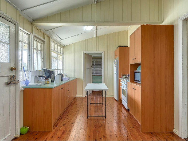 162 Flinders Parade, Sandgate QLD 4017