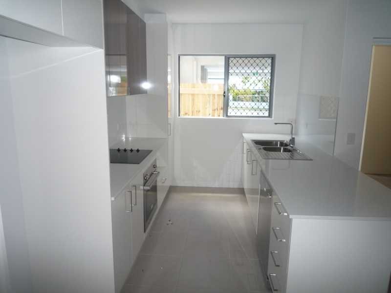 2/18 Charlie Street, Zillmere QLD 4034