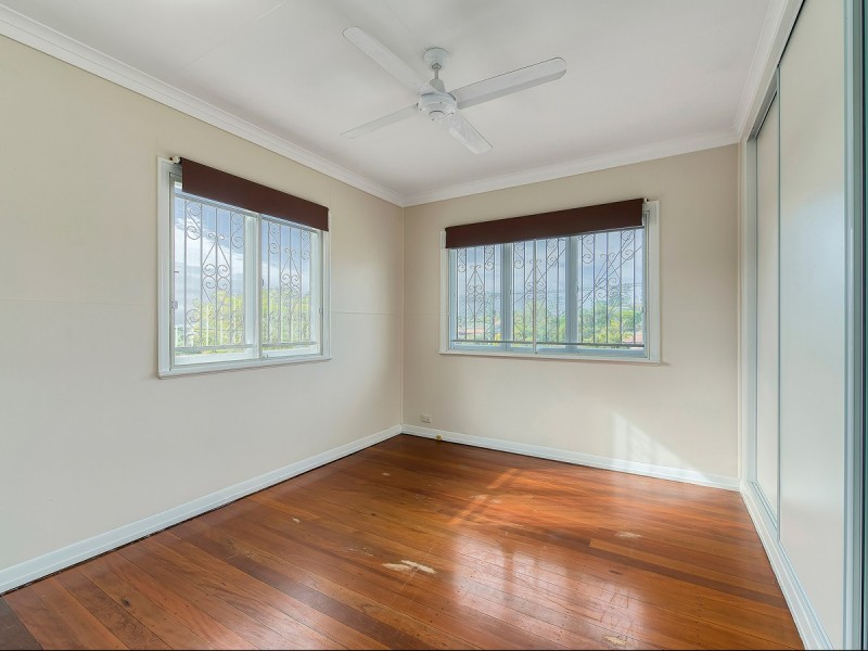 17 Quill Street, Stafford Heights QLD 4053