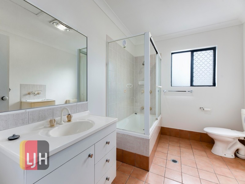 10/596 South Pine Road, Everton Park QLD 4053