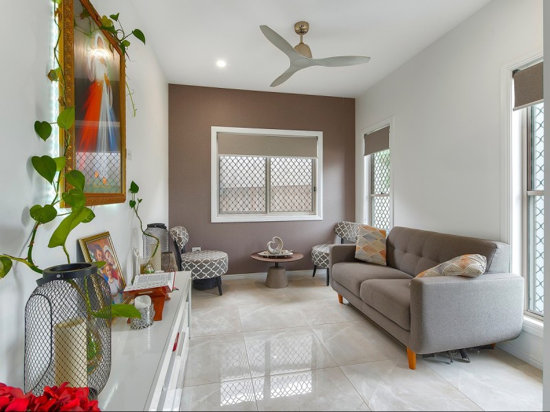 4 Cockle Street, Stafford QLD 4053