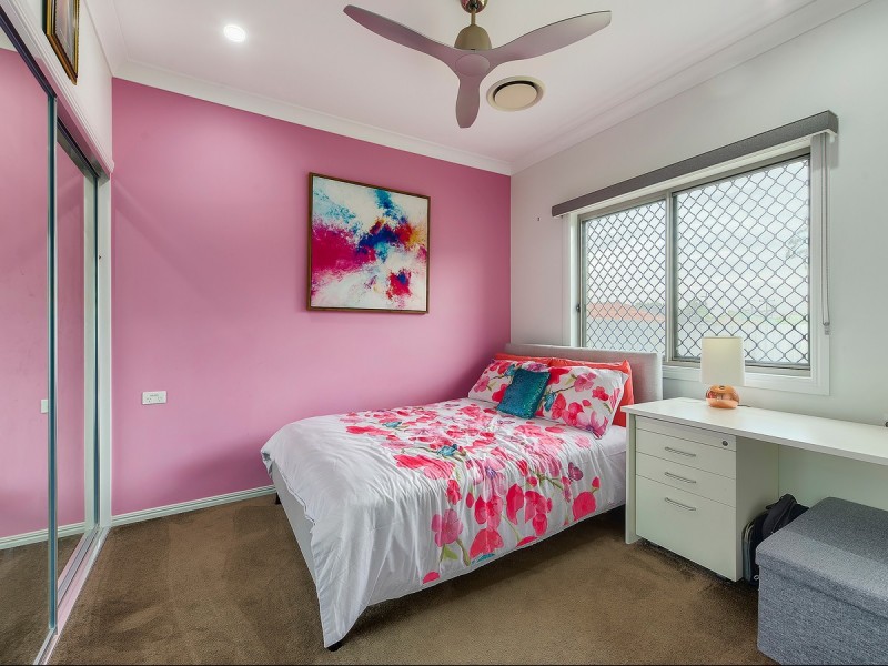 4 Cockle Street, Stafford QLD 4053