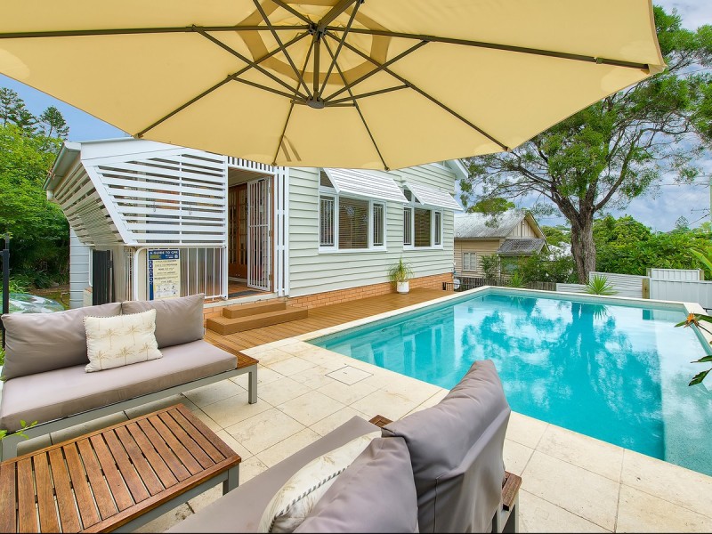 224 Kitchener Road, Stafford Heights QLD 4053