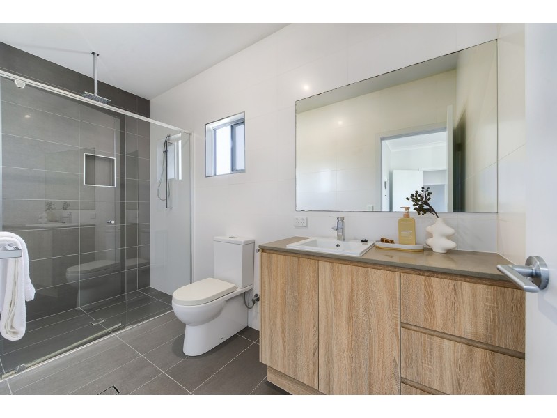 1/4 Emerald Street, Kedron QLD 4031