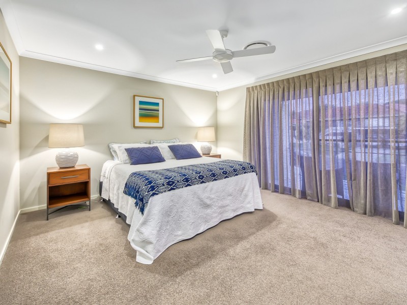 24 Fourteenth Avenue, Kedron QLD 4031
