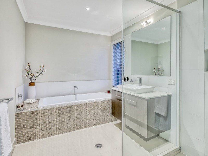 24 Fourteenth Avenue, Kedron QLD 4031