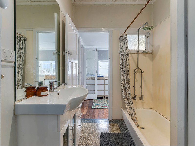 23 Allan Street, Kedron QLD 4031