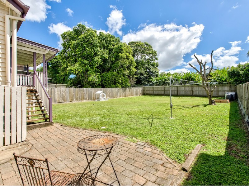 23 Allan Street, Kedron QLD 4031