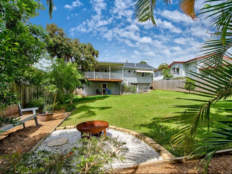 10 Dalkeith Street, Chermside West QLD 4032