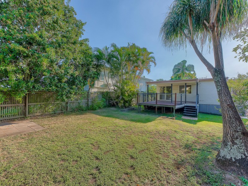 25 Farrant Street, Stafford Heights QLD 4053