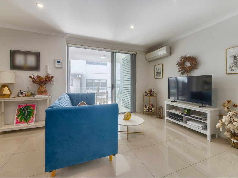 402/19 Isedale Street, Wooloowin QLD 4030