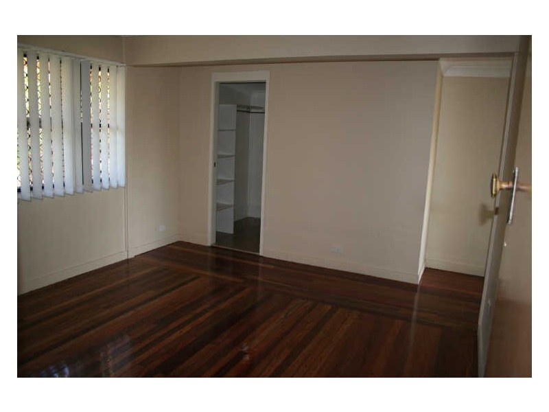 28 Armfield Street, Stafford QLD 4053