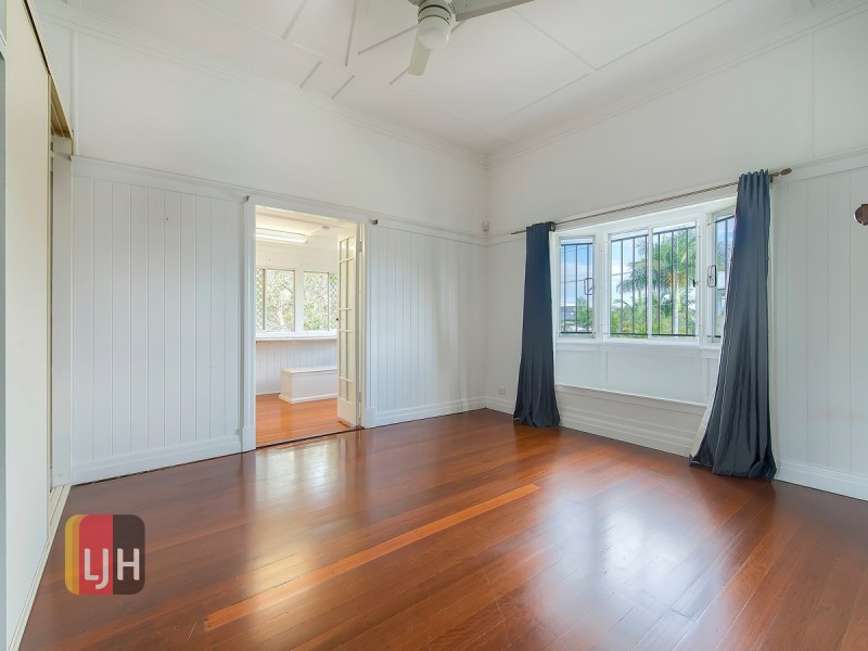 7 School Road, Stafford QLD 4053