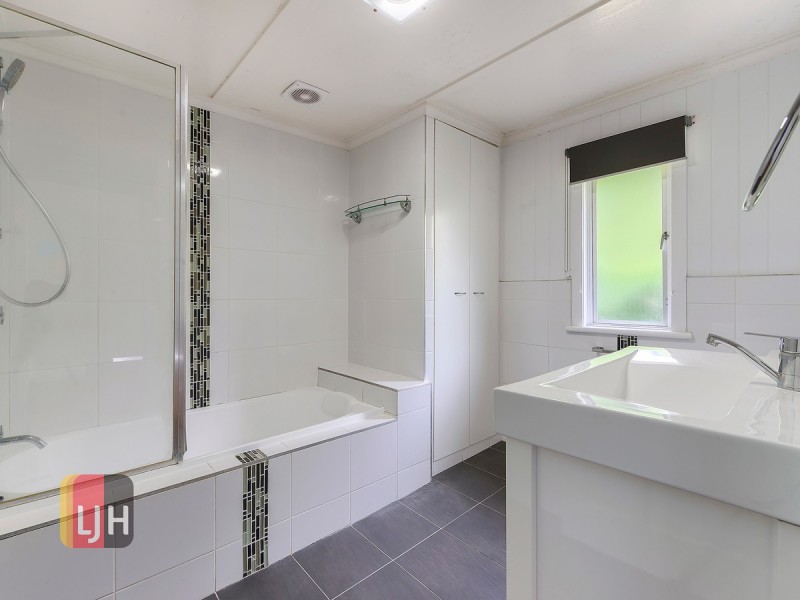 7 School Road, Stafford QLD 4053