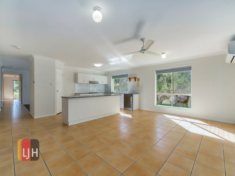 House 10/82 Bergin Road, Ferny Grove QLD 4055
