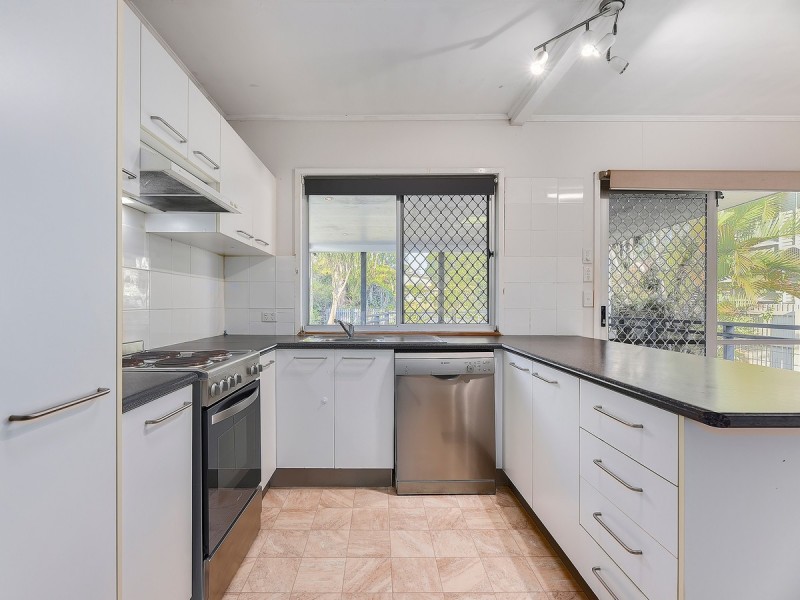 No. 25 Farrant Street, Stafford Heights QLD 4053