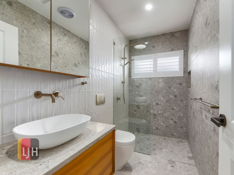 2/23a Figgis Street, Kedron QLD 4031