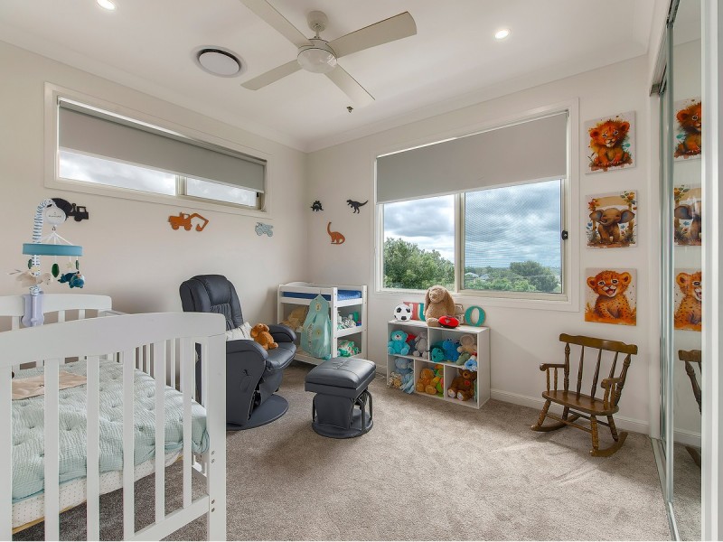 83 Scott Street, Stafford Heights QLD 4053