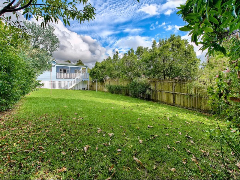 10 Tweed Street, Ashgrove QLD 4060