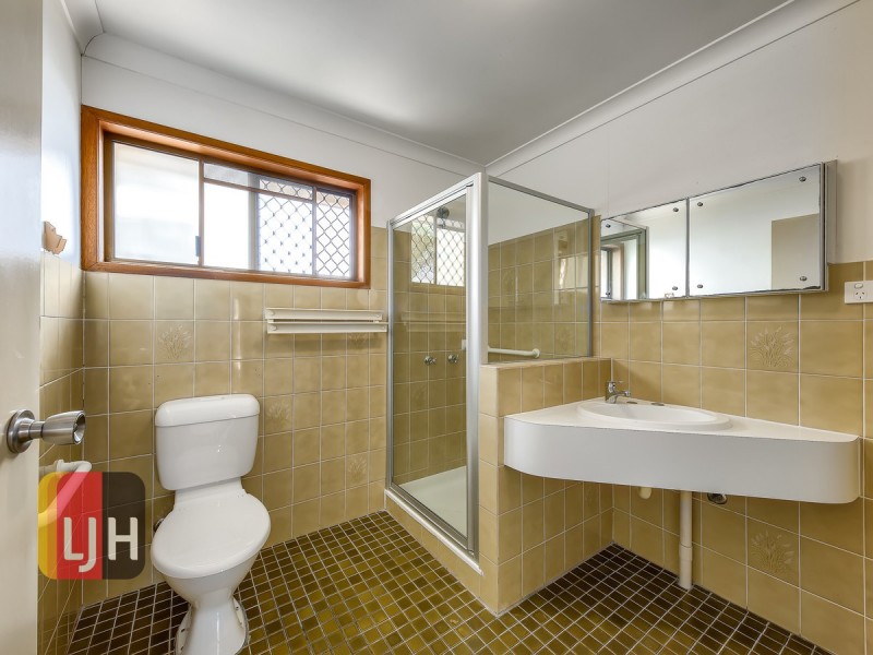 3/39 Ellen Street, Woody Point QLD 4019