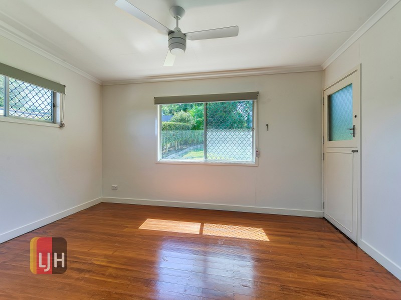32 Watcombe Street, Wavell Heights QLD 4012