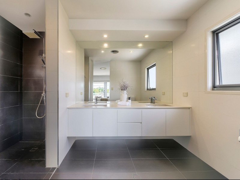 24 Jardine Street, Kedron QLD 4031