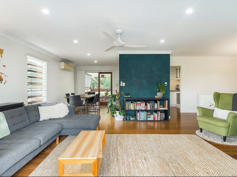 1 Redgrave Street, Stafford Heights QLD 4053