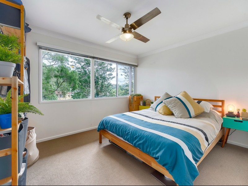 1 Redgrave Street, Stafford Heights QLD 4053